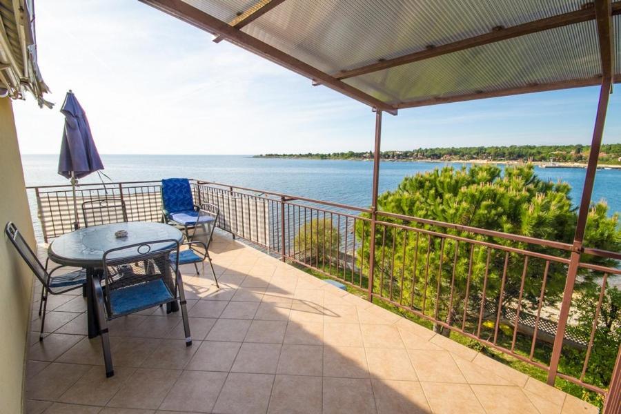 Apartment Bencic Karigador Kültér fotó