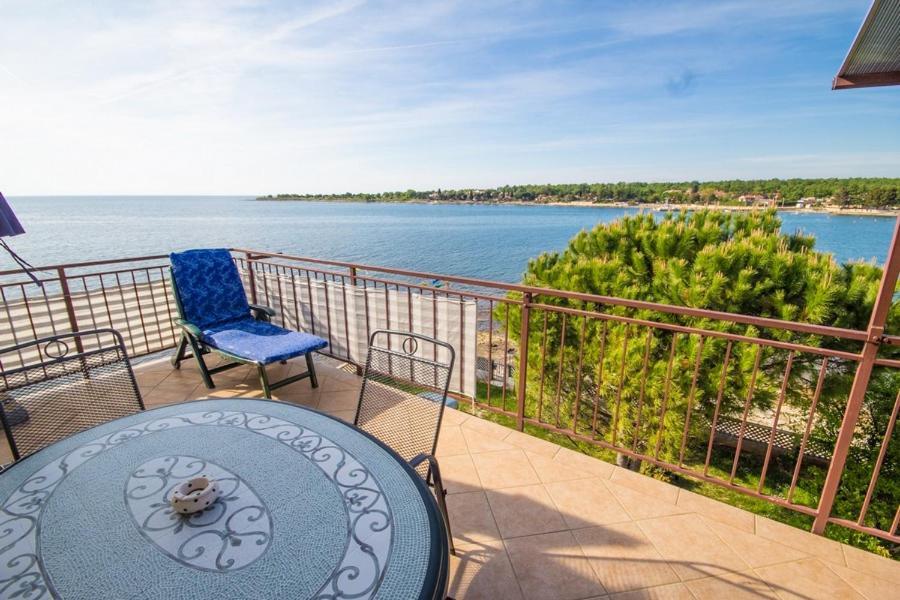 Apartment Bencic Karigador Kültér fotó