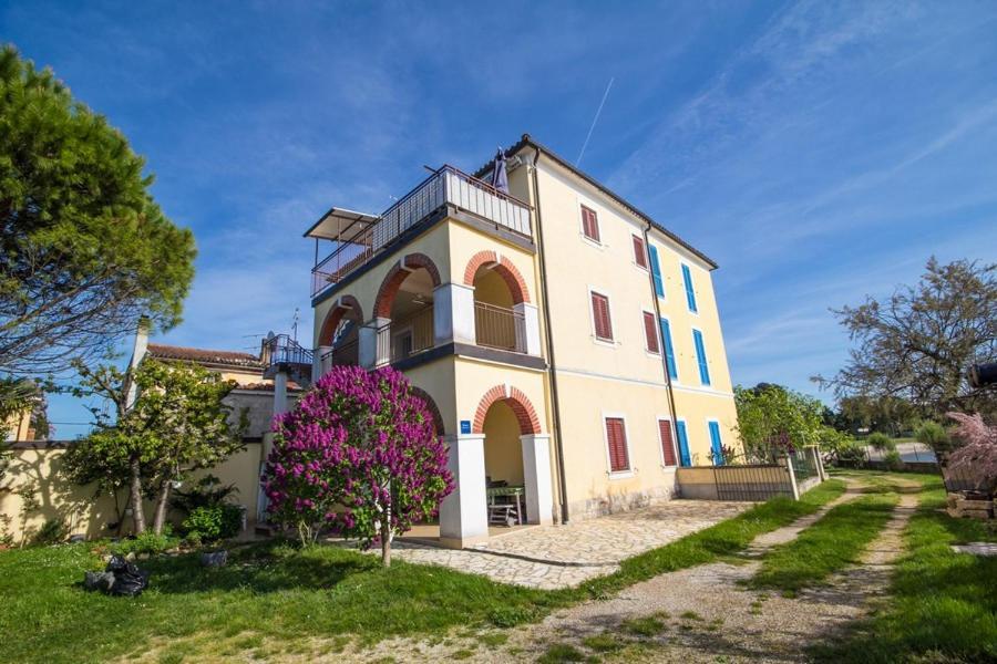 Apartment Bencic Karigador Kültér fotó
