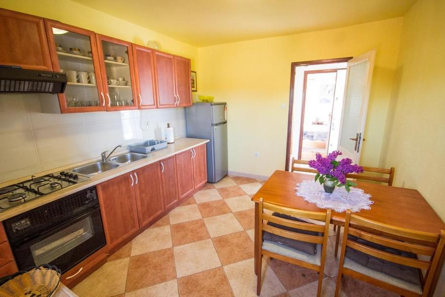 Apartment Bencic Karigador Kültér fotó