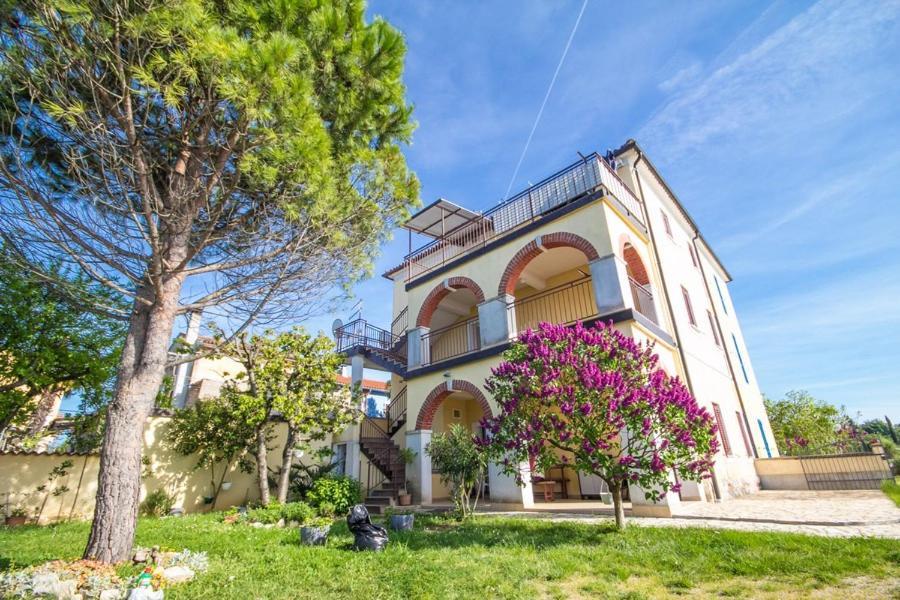Apartment Bencic Karigador Kültér fotó
